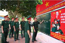 Chính ủy Quân khu thăm, kiểm tra tại Lữ đoàn Thông tin 601