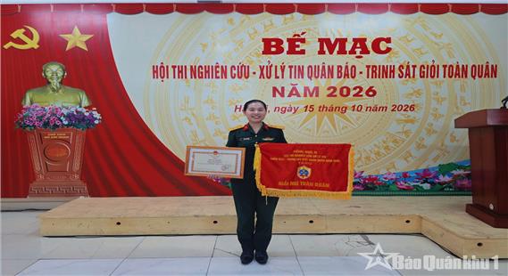 Bản lĩnh nữ sĩ quan quân báo