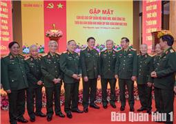 Quân khu gặp mặt cán bộ cao cấp Quân đội nghỉ hưu, nghỉ công tác trên địa bàn