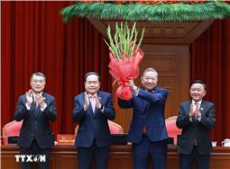 Ban Chấp hành TW Đảng khóa XIV thống nhất tuyệt đối bầu đồng chí Tô Lâm tiếp tục giữ chức Tổng Bí thư