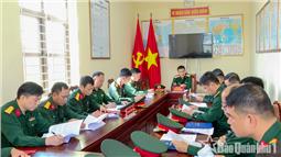 Tư lệnh Quân khu 1 kiểm tra kết quả thực hiện nhiệm vụ tại Ban CHQS xã Tân Dĩnh (Bắc Ninh)