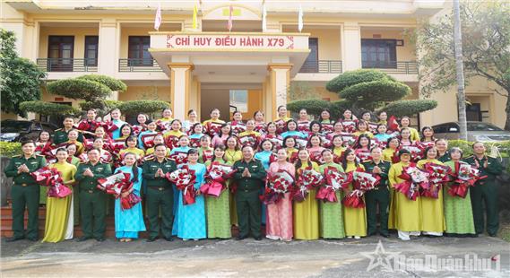 Phụ nữ Cục Hậu cần - Kỹ thuật gặp mặt kỷ niệm Ngày thành lập Hội Liên hiệp Phụ nữ Việt Nam