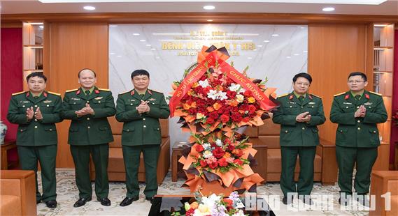 Quân khu thăm, chúc mừng Học viện Quân y và Bệnh viện 103 nhân ngày Thầy thuốc Việt Nam