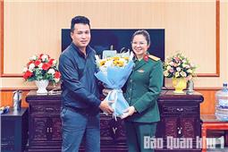 Hành động đẹp của Trung tá QNCN Hà Huyền Thương