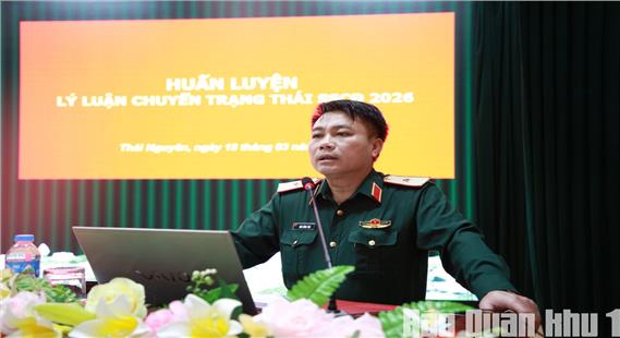 Cục Chính trị huấn luyện lý luận chuyển trạng thái sẵn sàng chiến đấu