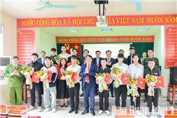 Chú trọng phát triển đảng trong thanh niên nhập ngũ