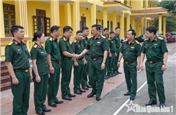 Trung tướng La Công Phương dự và chỉ đạo Hội nghị Đảng ủy Trường Thiếu sinh quân miền Bắc ra nghị quyết lãnh đạo đến năm 2030