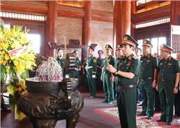 Đại tướng Phan Văn Giang tri ân 60 liệt sĩ Thanh niên xung phong Đại đội 915