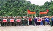 Thượng tướng Trương Thiên Tô thăm, động viên lực lượng tham gia xây dựng các trường phổ thông nội trú liên cấp tại Cao Bằng