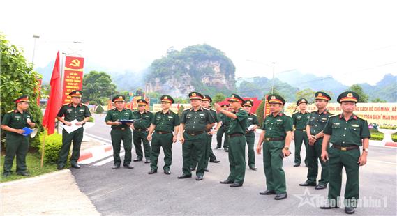 Quân khu kiểm tra công tác chuẩn bị tham gia Hội thi “Doanh trại chính quy, xanh, sạch, đẹp” toàn quân tại Trung đoàn 246
