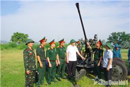 Quân khu kiểm tra công tác huấn luyện dân quân tự vệ tại tỉnh Bắc Ninh