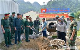 Lãnh đạo Quân khu 1 kiểm tra, động viên cán bộ, chiến sĩ Lữ đoàn Thông tin 601 và Lữ đoàn Công binh 575 thực hiện nhiệm vụ công tác dân vận tại tỉnh Thái Nguyên