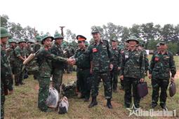Quân khu kiểm tra diễn tập chỉ huy - cơ quan 1 bên 1 cấp trên bản đồ và ngoài thực địa có một phần thực binh tại Lữ đoàn 382