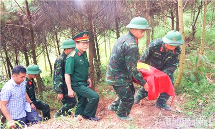 Nỗ lực tìm lại tên các anh