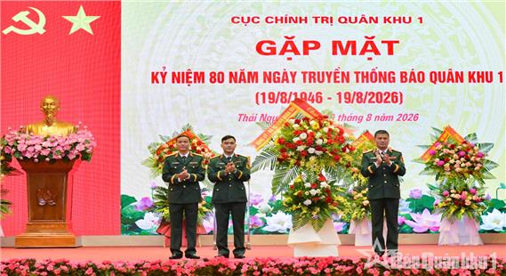 Gặp mặt kỷ niệm 80 năm Ngày truyền thống Báo Quân khu 1