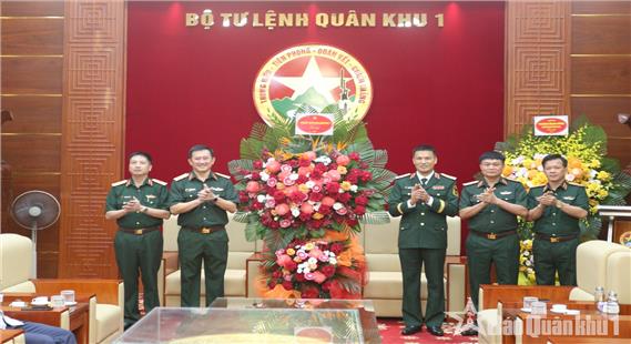 Đảng ủy, Bộ tư lệnh Quân khu 1 chúc mừng Thiếu tướng Trần Xuân Mạnh