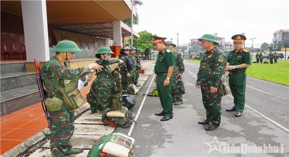 Kiểm tra công tác sẵn sàng chiến đấu tại Bộ CHQS tỉnh Thái Nguyên