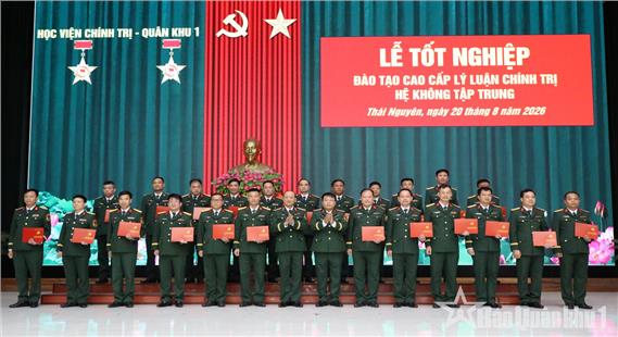 Hơn 50 học viên tốt nghiệp Cao cấp lý luận chính trị