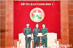 Đoàn cán bộ Quân đội Hoàng gia Campuchia chào xã giao tại Bộ Tư lệnh Quân khu 1