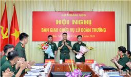 Bàn giao chức trách, nhiệm vụ Lữ đoàn trưởng Lữ đoàn Xe tăng 409