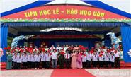 Gần 877 triệu đồng quà tặng tiếp sức học sinh bước vào năm học mới